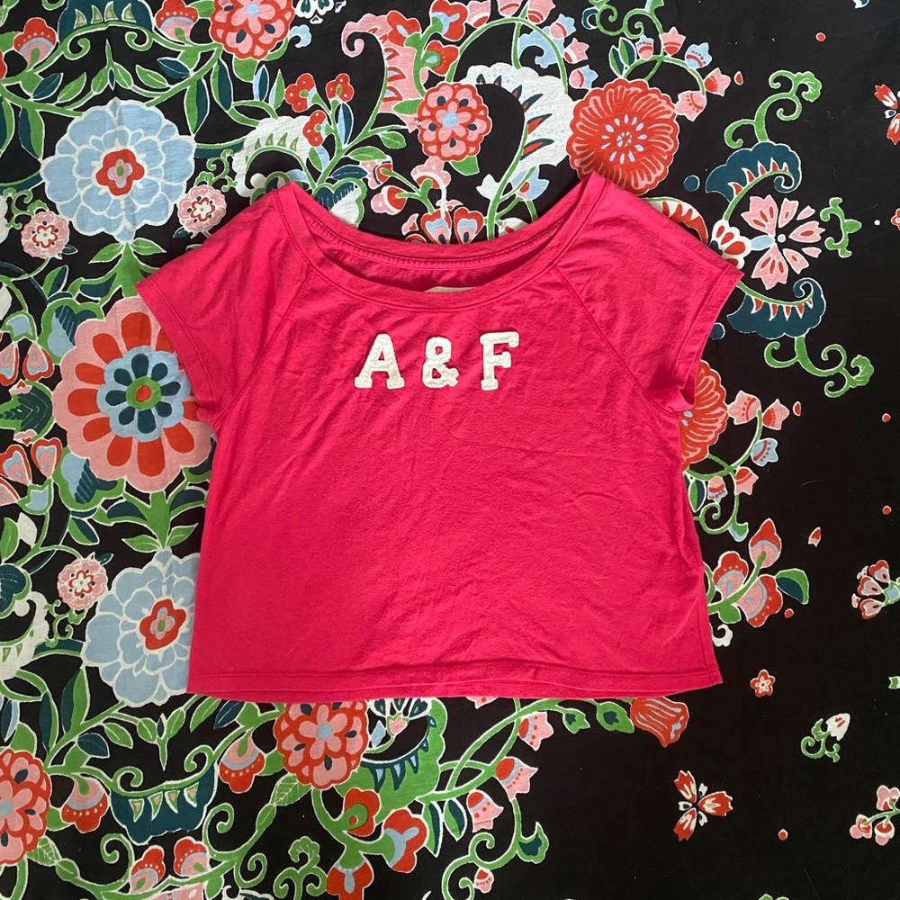 Abercrombie & Fitch Pink Short Sleeve Tee